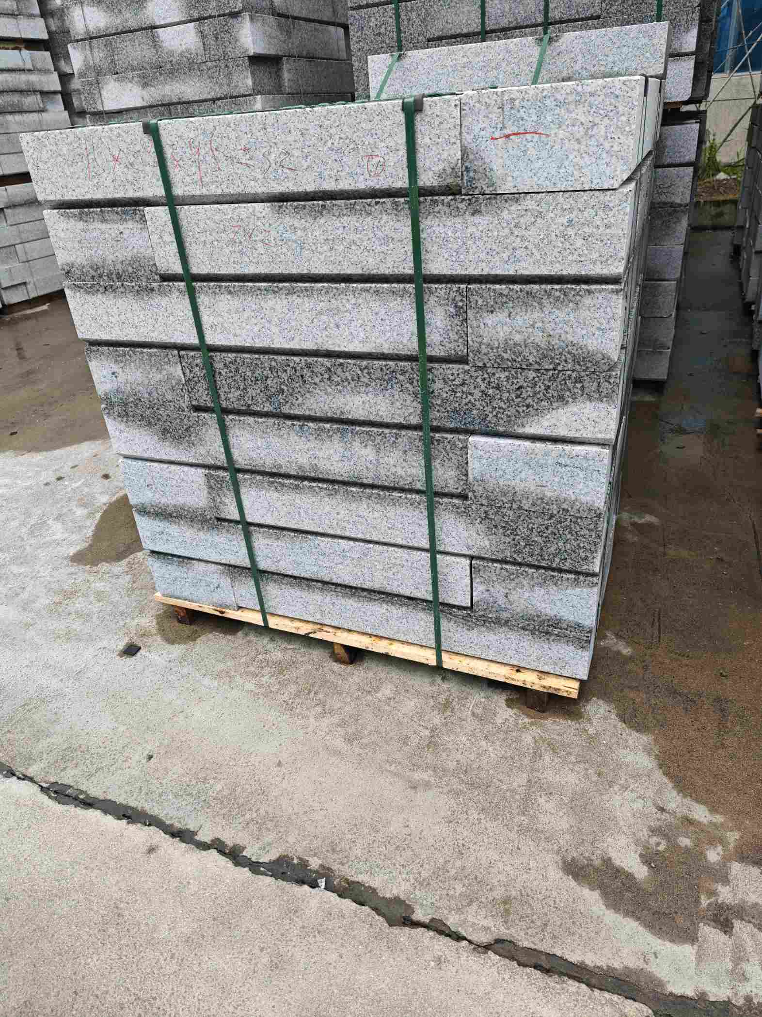 池州芙蓉白路牙石，马路牙子