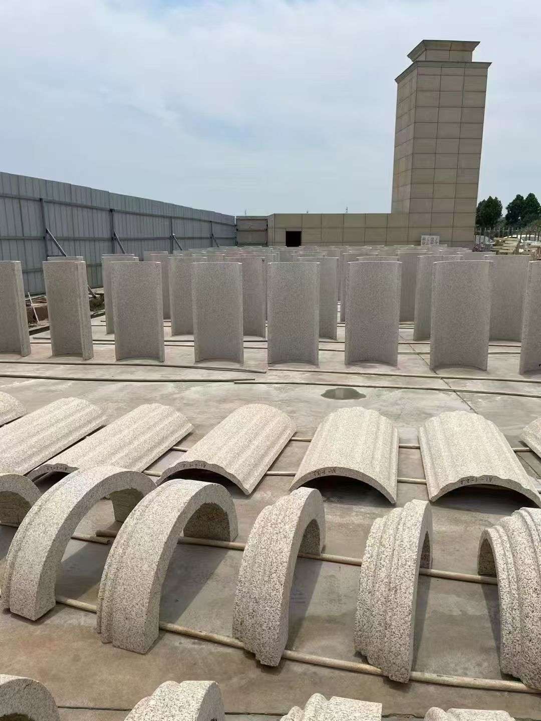 池州黄金麻别墅柱皮 异形 线条定制